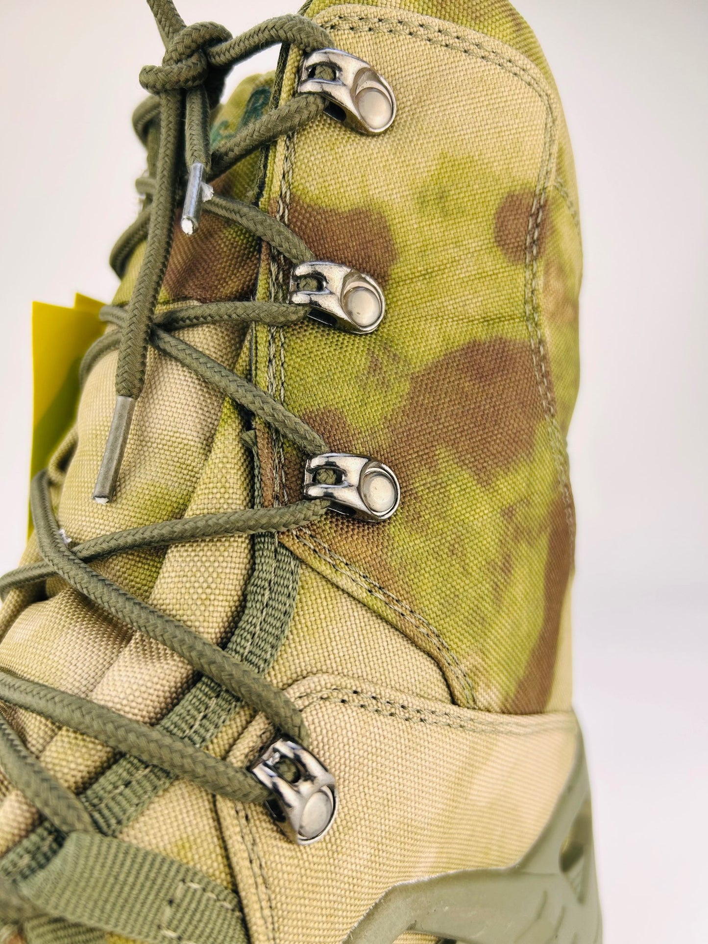 shoes for hiking,best hiking footwear,hiking footwear,hiking boots for snow,winter hiking shoes,
Camp shoes, shoes for camping,trail hiking shoes, best shoes for camping,